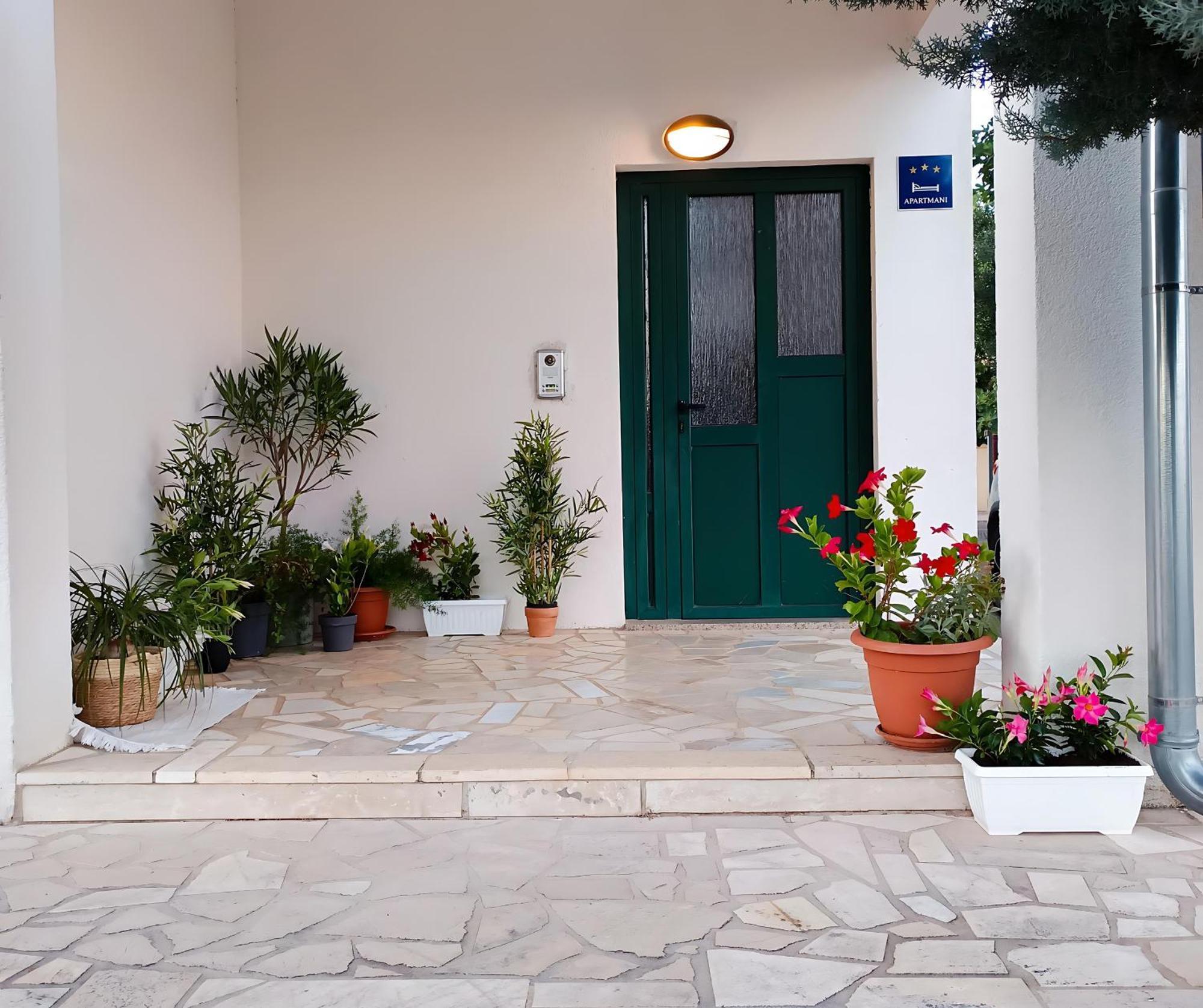 Lux Apartments Vodice Exteriör bild